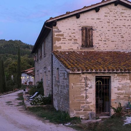 Готель Agriturismo L'Oca Blu Губбіо Екстер'єр фото