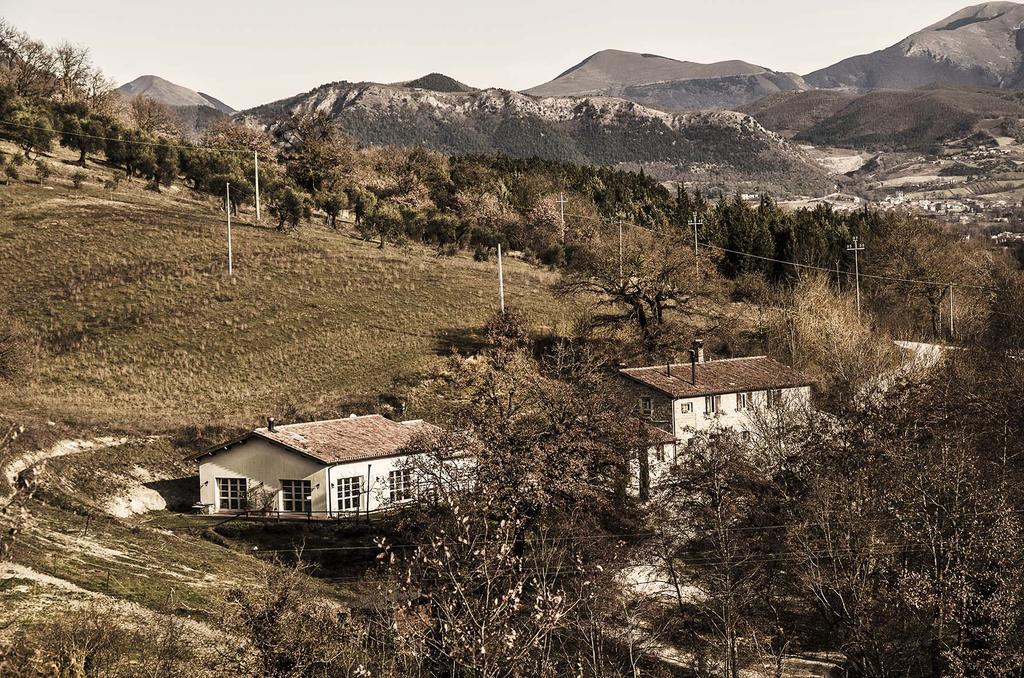 Готель Agriturismo L'Oca Blu Губбіо Екстер'єр фото